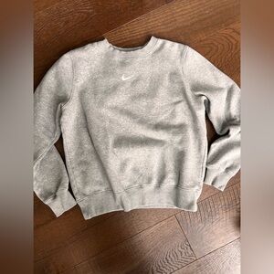 Women’s Nike Crew Neck